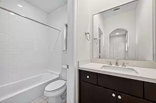 8225 Cambridge St, Houston, TX 77054 - Photo 28