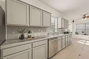 16315 April Ridge Dr, Houston, TX 77083 - Photo 14