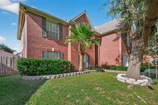 16315 April Ridge Dr, Houston, TX 77083 - Photo 2