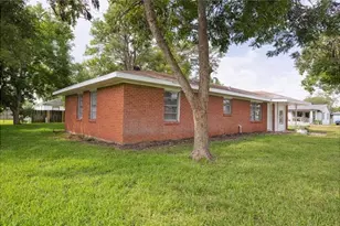 2331 32nd Ave N, Texas City, TX 77590 - Photo 14