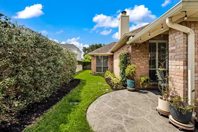 4 Crestwood Circle, Sugar Land, TX 77478 - Photo 38