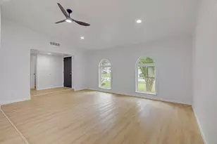 15507 Sierra Valle Dr, Houston, TX 77083 - Photo 18