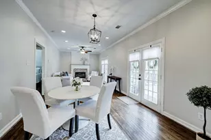 611 E 20th St, Houston, TX 77008 - Photo 8
