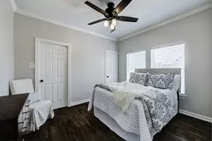 611 E 20th St, Houston, TX 77008 - Photo 14