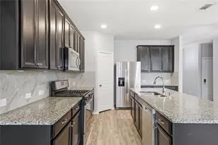 30253 Creekside Dr, Brookshire, TX 77423 - Photo 6