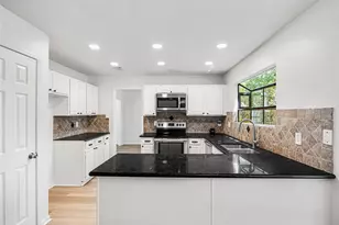 3806 Forest Village Dr, Houston, TX 77339 - Photo 12