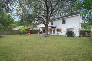 3806 Forest Village Dr, Houston, TX 77339 - Photo 32