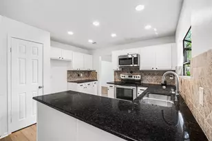 3806 Forest Village Dr, Houston, TX 77339 - Photo 12