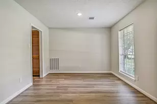 502 Misty Ln, Friendswood, TX 77546 - Photo 8