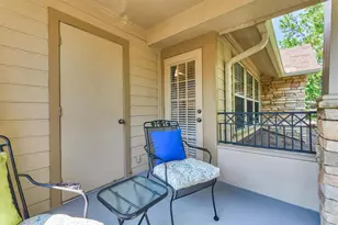 87 Woodlily Pl, The Woodlands, TX 77382 - Photo 12