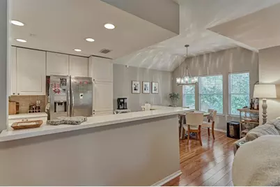 87 Woodlily Place, The Woodlands, TX 77382 - Photo 14