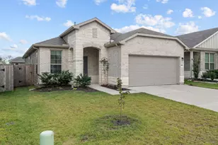 350 Shady Cedar Hl Ln, Willis, TX 77378 - Photo 2