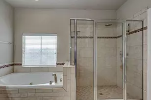 5729 Kiam St, Houston, TX 77007 - Photo 8