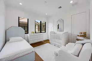 1327 Peden St, Houston, TX 77006 - Photo 26