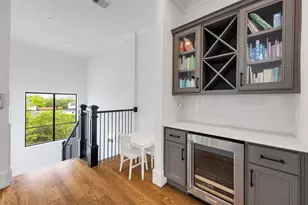 1327 Peden St, Houston, TX 77006 - Photo 22