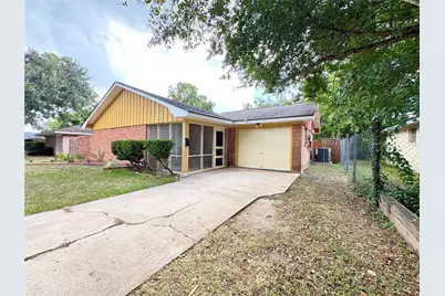 1702 Baylor Avenue, Bay City, TX 77414 - Photo 1