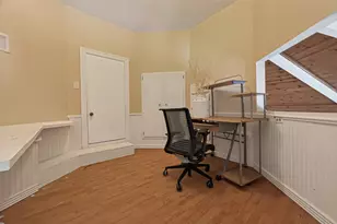 638 Warsaw St, Hitchcock, TX 77563 - Photo 12