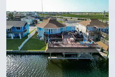 638 Warsaw Street, Hitchcock, TX 77563 - Photo 1