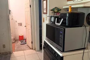 8622 Othello St, Houston, TX 77029 - Photo 12