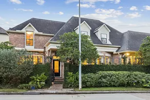 4964 Post Oak Timber Dr, Houston, TX 77056 - Photo 2