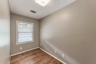 5537 Lincrest Ln, Houston, TX 77056 - Photo 18