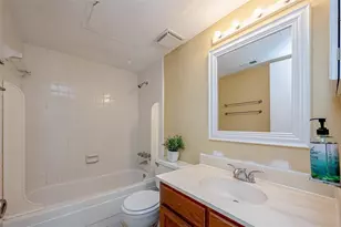 10555 Turtlewood Ct, Houston, TX 77072 - Photo 24