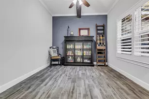 8702 Bronco Ln, Waller, TX 77484 - Photo 4