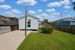 6317 Heards Ln, Galveston, TX 77551 - Photo 20