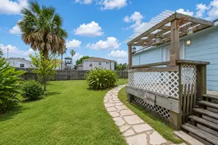 6317 Heards Ln, Galveston, TX 77551 - Photo 4