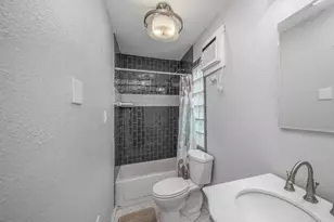 6317 Heards Ln, Galveston, TX 77551 - Photo 16