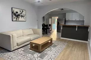 125 N Shirley St, Alvin, TX 77511 - Photo 28