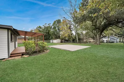 125 N Shirley St, Alvin, TX 77511 - Photo 6