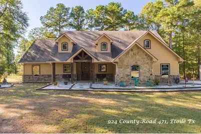 924 Cr 471, Etoile, TX 75944 - Photo 8