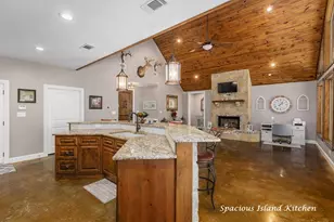 924 Cr 471, Etoile, TX 75944 - Photo 10