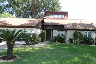 238 Bluff Dr, Livingston, TX 77351 - Photo 1