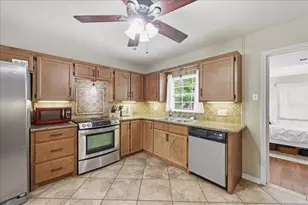 400 Nevils St, Bridge City, TX 77611 - Photo 14