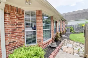 2515 Purple Horse Dr, League City, TX 77573 - Photo 32