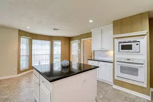 2515 Purple Horse Dr, League City, TX 77573 - Photo 12