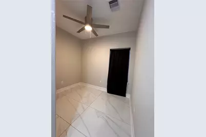 4406 Oats Street #C, Houston, TX 77020 - Photo 8