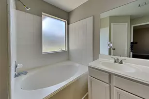 18109 Eganville Cir, Tomball, TX 77377 - Photo 10