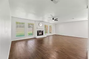 15362 Meadow Village Dr, Houston, TX 77095 - Photo 4
