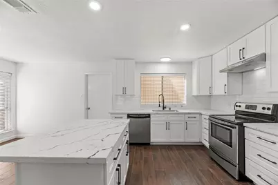 15362 Meadow Village Drive, Houston, TX 77095 - Photo 8