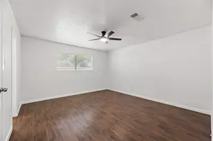 15362 Meadow Village Dr, Houston, TX 77095 - Photo 10