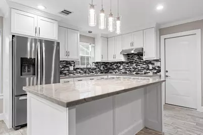 5431 Markwood Lane, Houston, TX 77053 - Photo 10