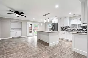 5431 Markwood Ln, Houston, TX 77053 - Photo 4