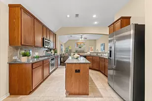 31 Pleasant Point Pl, Spring, TX 77389 - Photo 12