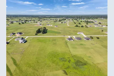 602 Longhorn Trail, Angleton, TX 77515 - Photo 6