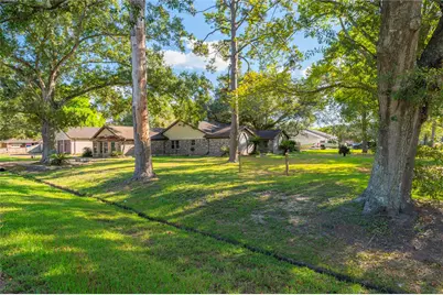 6903 Meadowlark Lane, Alvin, TX 77511 - Photo 4