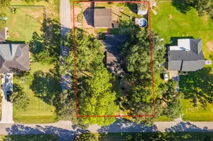 6903 Meadowlark Ln, Alvin, TX 77511 - Photo 2