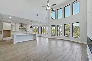 18902 Moonriver St, Conroe, TX 77302 - Photo 2